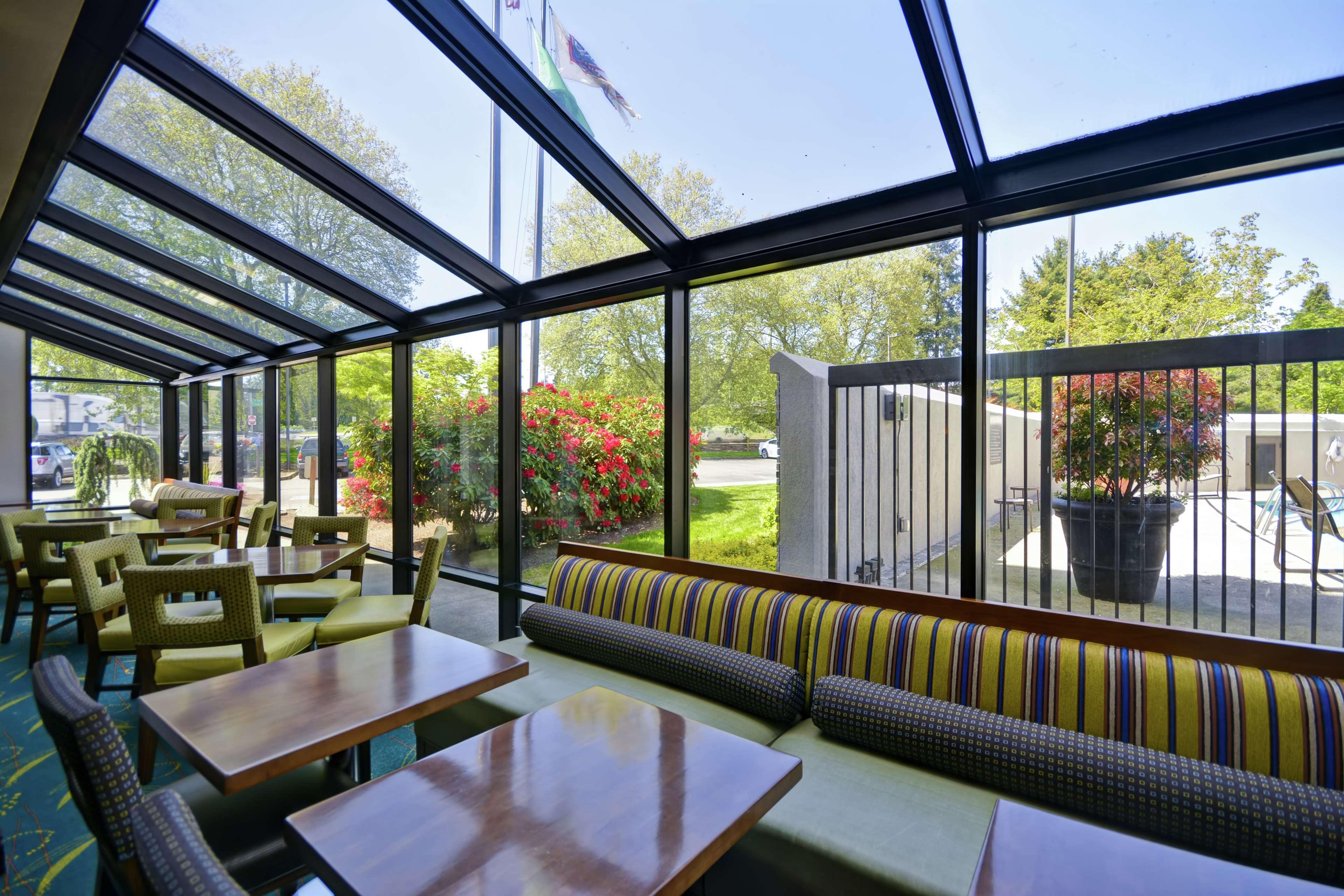 Hampton Inn Seattle/Southcenter Tukwila Exterior photo
