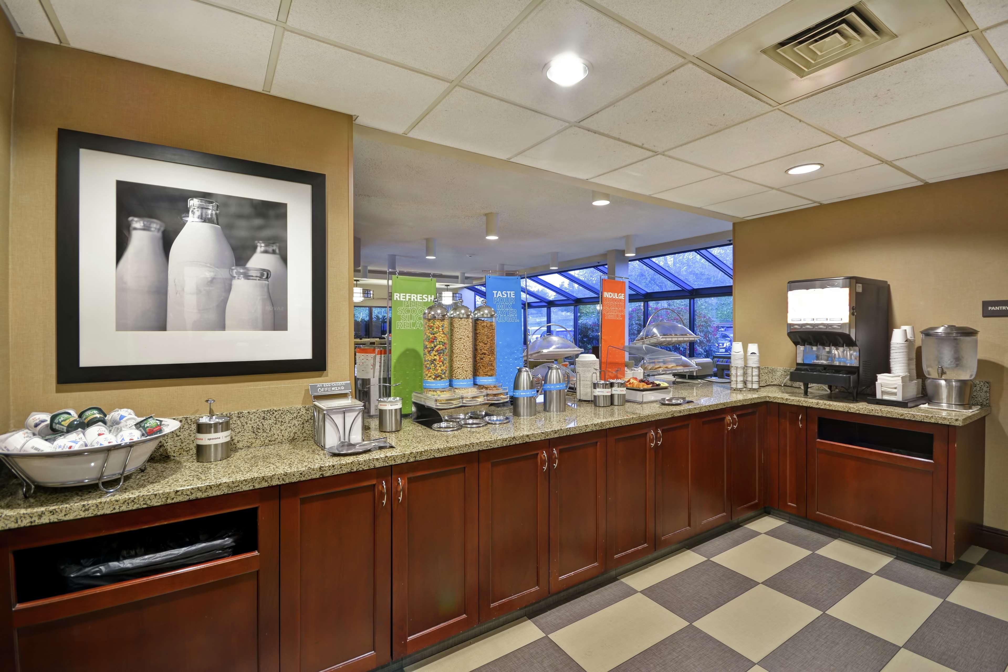Hampton Inn Seattle/Southcenter Tukwila Exterior photo
